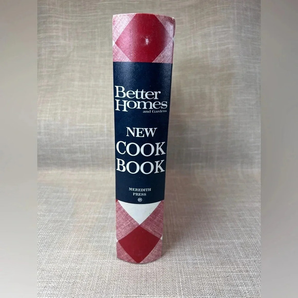VTG Better Homes & Gardens New Cookbook 1968 Edition 5 ring binder/tabs bonus ** - Picture 2 of 7